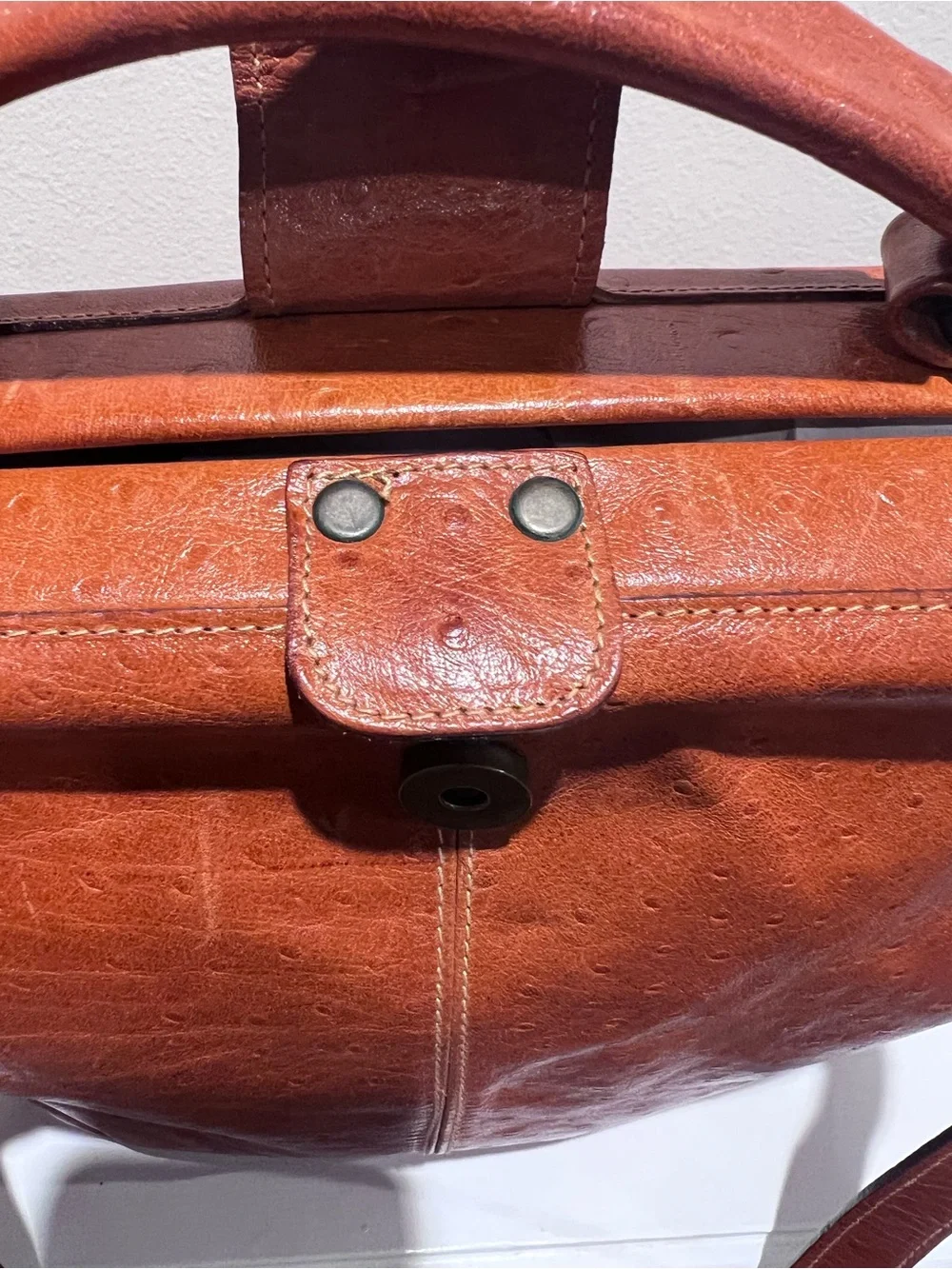 Women's Rustic Tan Leather Satchel - Versatile Shoulder & Top-Handle Bag